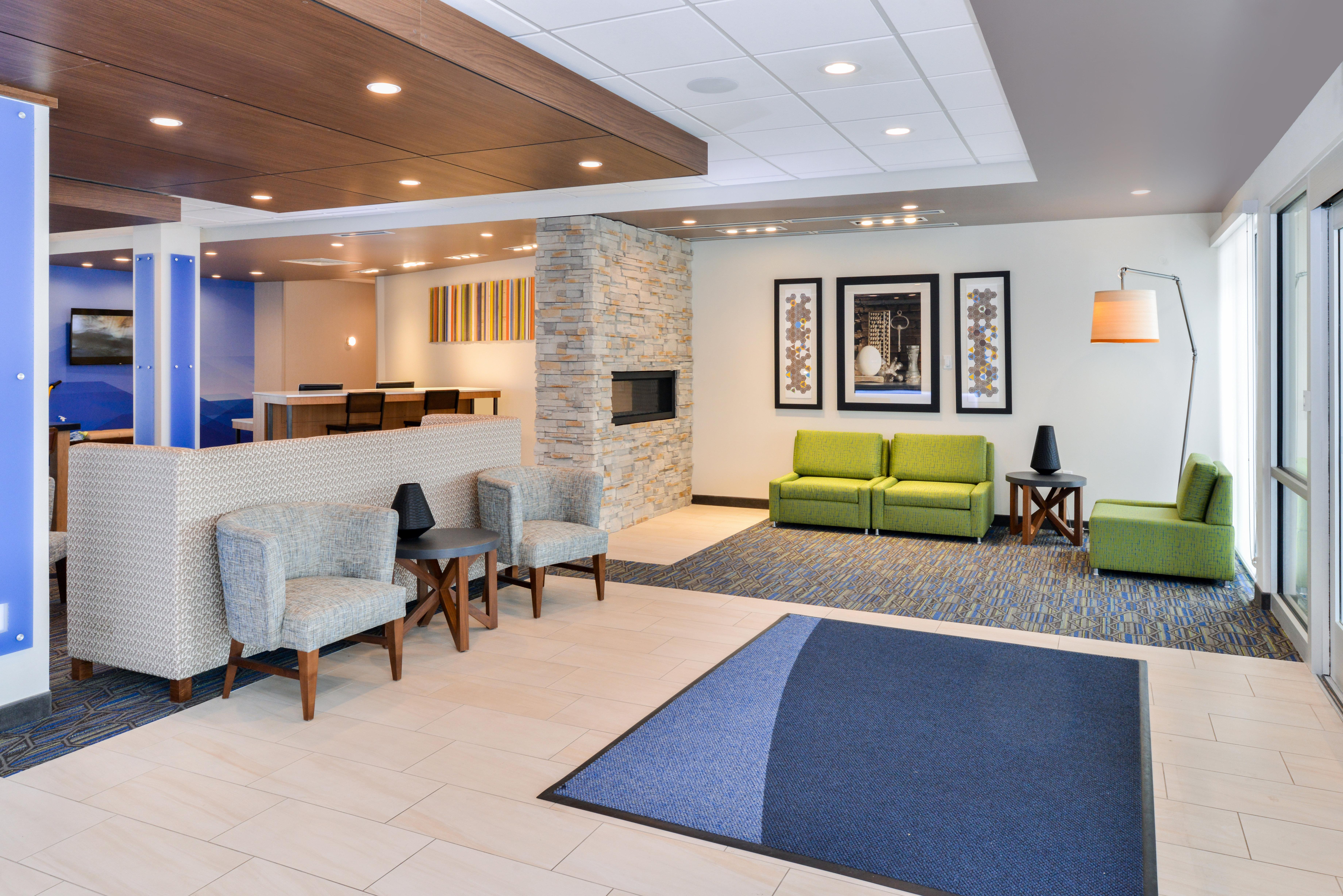 Holiday Inn Express & Suites - Ogallala By Ihg Exterior photo